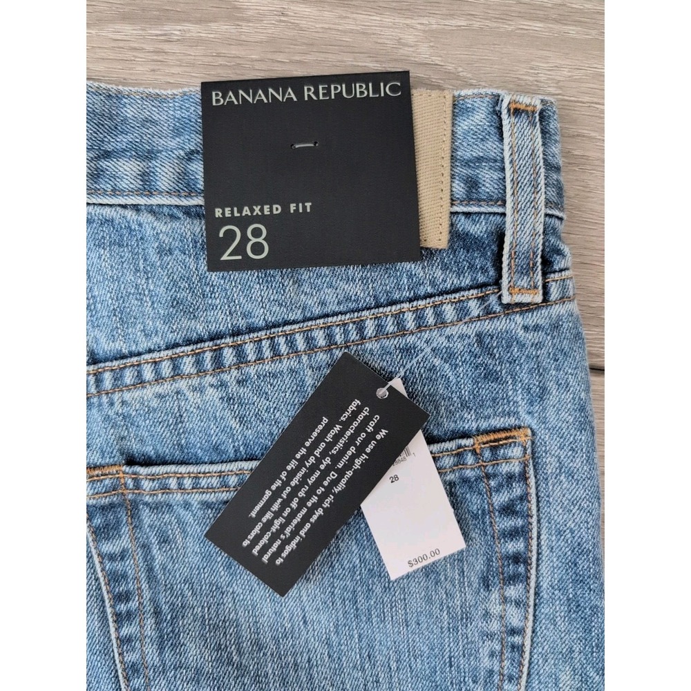 Banana Republic Jeans Men's 28 Blue Medium Wash Relaxed Fit Button Fly Sz 28 NWT - Picture 6 of 6